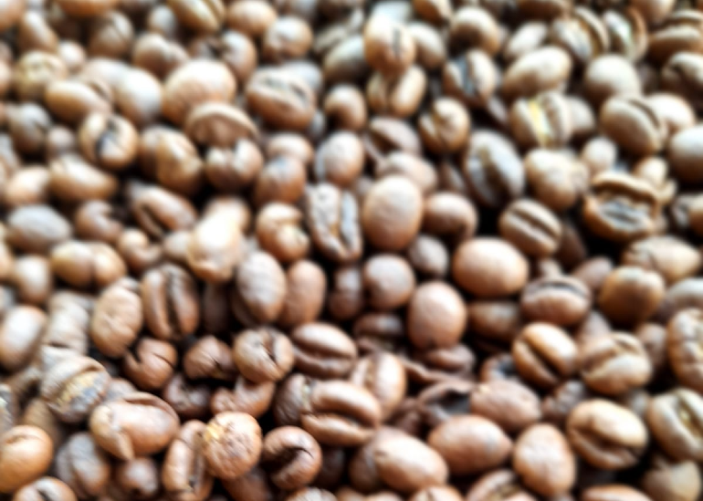 A acidez pode variar, mas muitas vezes é descrita como mais brilhante e viva